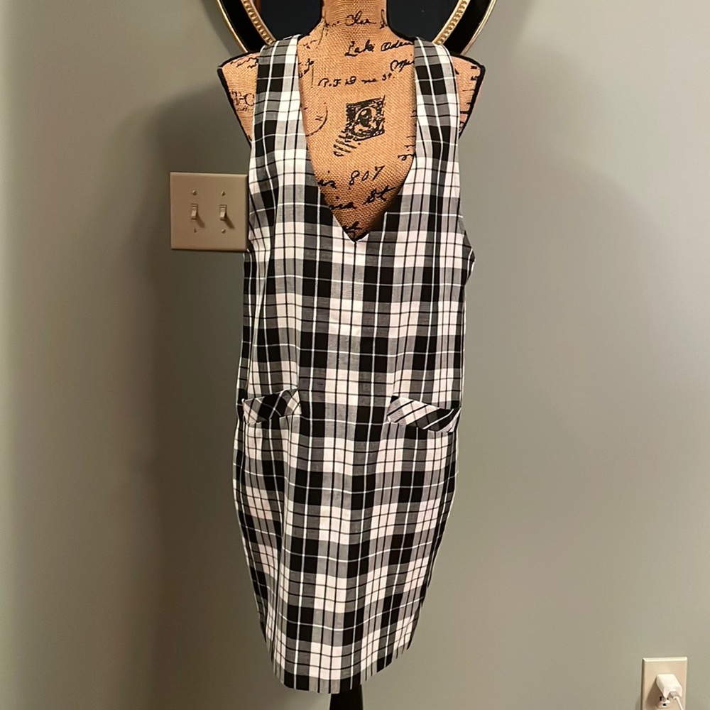 Simon Ellis 1990s dress. Size 10, please see measurements below.